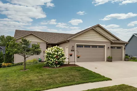 702 20th St NE, Kasson, MN 55944