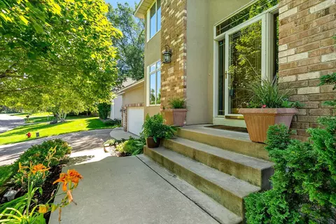 8800 Telford Xing, Brooklyn Park, MN 55443
