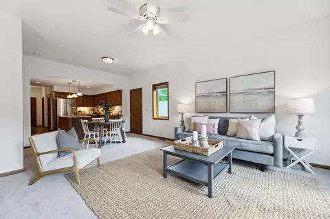 1945 Division St N, North Saint Paul, MN 55109