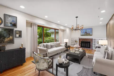 960 Cobb Rd, Shoreview, MN 55126 photo 2