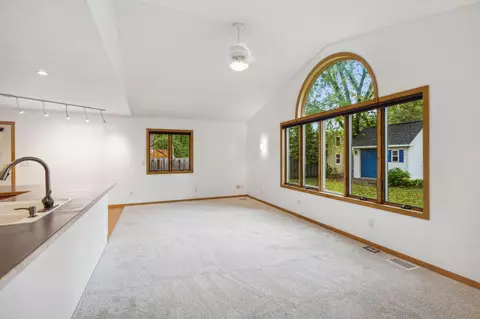 960 Cobb Rd, Shoreview, MN 55126 photo 12
