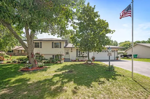 4109 82nd Ave N, Brooklyn Park, MN 55443