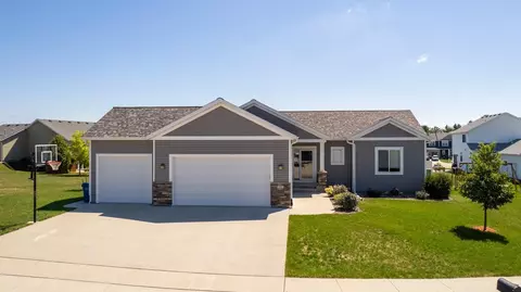 508 21st Pl NE, Kasson, MN 55944