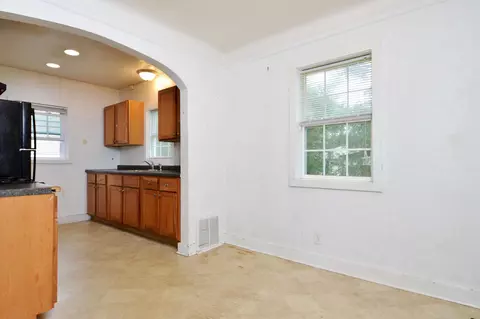 1416 E 86th St, Bloomington, MN 55425 photo 9