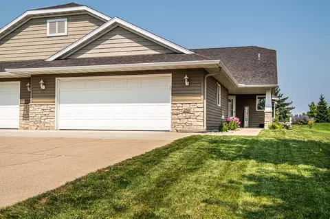 259 Ottawa Ave SE, Hutchinson, MN 55350