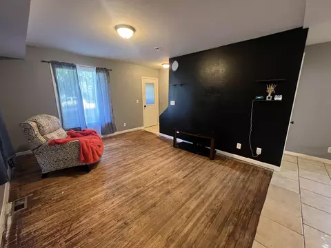 402 Becker Ave SE, Willmar, MN 56201 photo 7