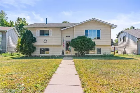 2146 Ross Ave E, Saint Paul, MN 55119