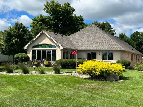 1093 E Lake Geneva Rd NE, Alexandria, MN 56308