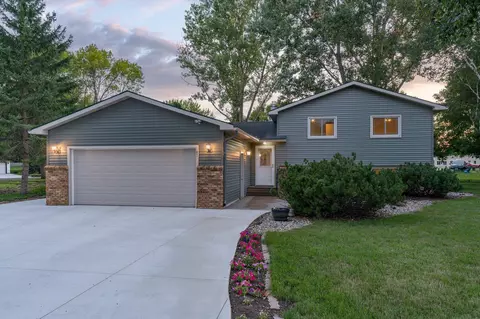 107 Commerce Ct, North Mankato, MN 56003