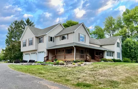 20440 Olinda Trl N, Marine On Saint Croix, MN 55047