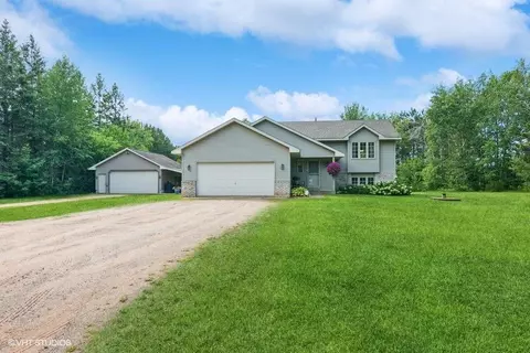 39161 Darling Ln, Hinckley, MN 55037