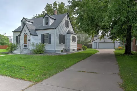 124 Cypress St S, Cambridge, MN 55008