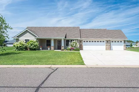 4768 382nd Dr, North Branch, MN 55056