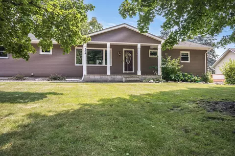 704 Cleveland Ave W, Winnebago, MN 56098
