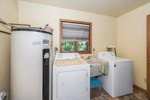 2425 E 11th St, Superior, WI 54880 photo 18