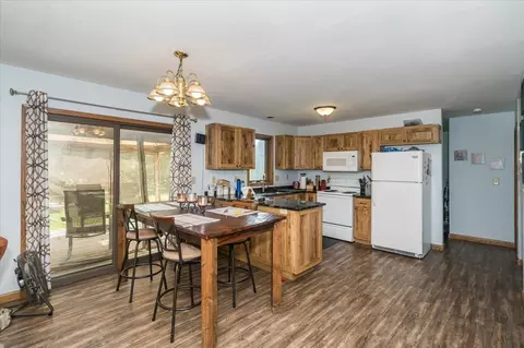 2425 E 11th St, Superior, WI 54880 photo 9
