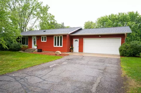 15598 241st St, Cold Spring, MN 56320