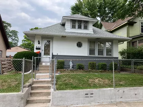 985 Case Ave, Saint Paul, MN 55106