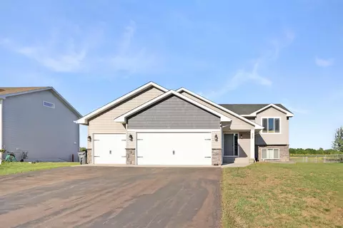 220 Fitzgerald Ave N, Rush City, MN 55069