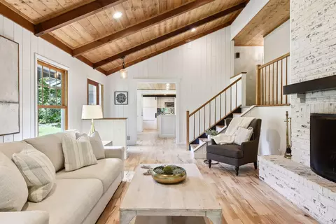 6145 Lake Virginia Dr, Shorewood, MN 55331