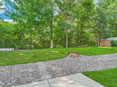 11013 Seven Pines Ln, Champlin, MN 55316 photo 25