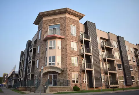 2600 University Ave SE #216, Minneapolis, MN 55414