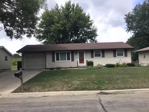 1114 Janson St, Albert Lea, MN 56007