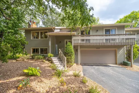 6958 W 84th St, Bloomington, MN 55438