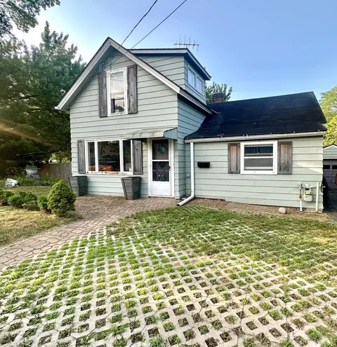 1417 Olive St W, Stillwater, MN 55082