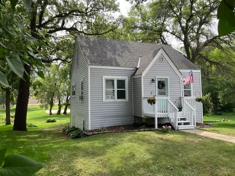 227 W Division St, Elbow Lake, MN 56531