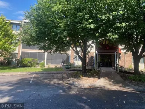 3150 Glen Oaks Ave #205A, White Bear Lake, MN 55110