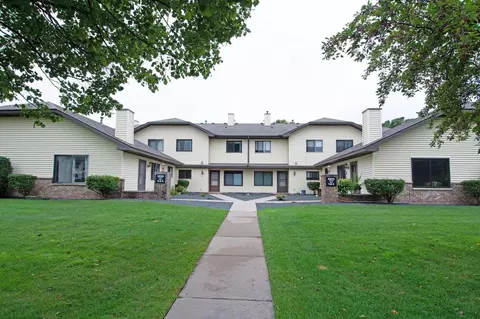 5505 Orleans Ln N #6, Plymouth, MN 55442
