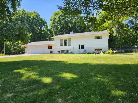 1576 Shady Ln NE, Alexandria, MN 56308