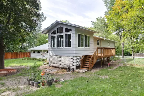 16881 S Manor Rd, Eden Prairie, MN 55346