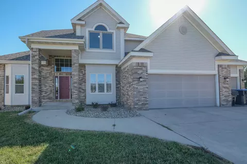 616 Ledlie Ct, Mankato, MN 56001