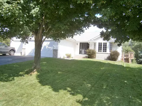 9146 Florida Ave N, Brooklyn Park, MN 55445