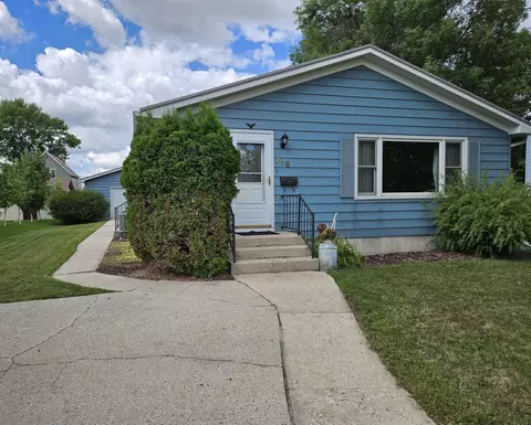 719 Saint Paul Ave S, Thief River Falls, MN 56701