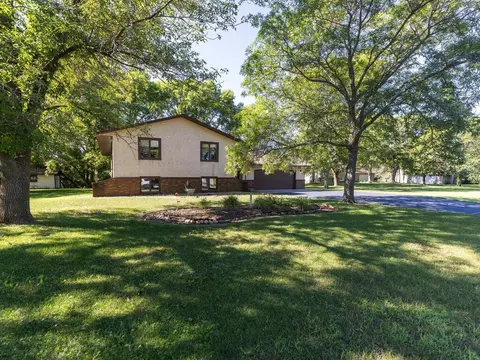 13484 Riverview Dr NW, Elk River, MN 55330