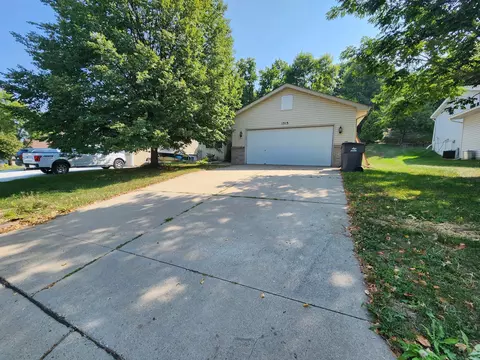 1515 Deerfield Rd, Waconia, MN 55387