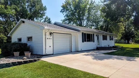 804 Mark Ave N, Fosston, MN 56542