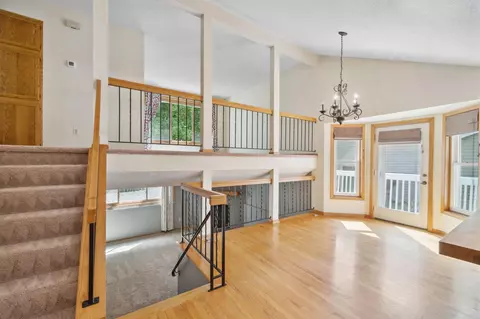 3604 Falcon Way, Eagan, MN 55123 photo 5