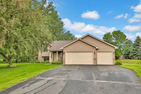 27408 Jody Ave, Chisago City, MN 55013
