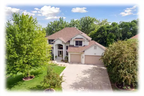 7896 Olive Ln N, Maple Grove, MN 55311