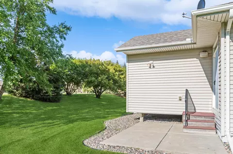 2204 Liberty Ln, Eagan, MN 55122 photo 23