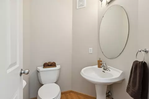 2204 Liberty Ln, Eagan, MN 55122 photo 14