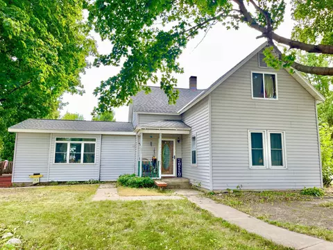 101 Axel Ave W, Grove City, MN 56243