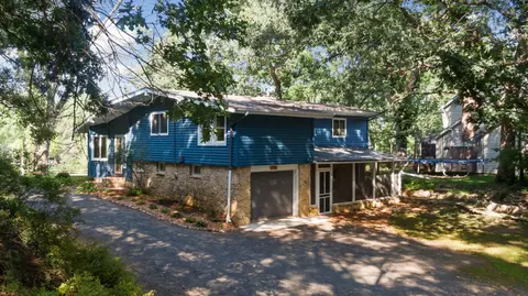 725 Birchwood Ave, Saint Paul, MN 55115