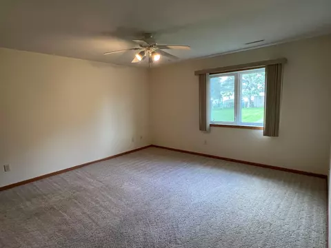 260 3rd Ave SE, Plainview, MN 55964 photo 10