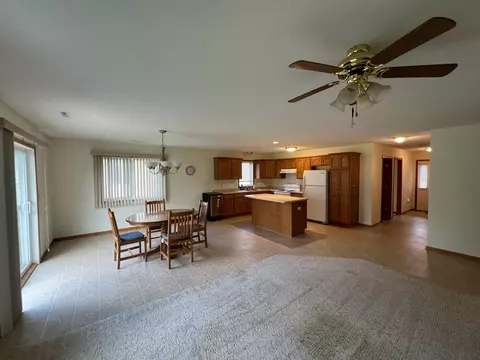 260 3rd Ave SE, Plainview, MN 55964 photo 7