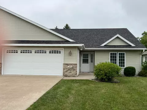 260 3rd Ave SE, Plainview, MN 55964